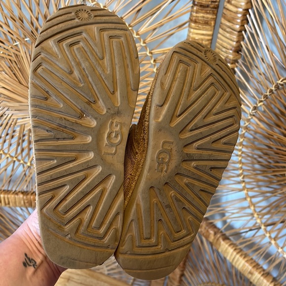 Ugg Kids Classic Neumel II Unlined Chestnut Lace Up Boots - Size 2 - Picture 10 of 13